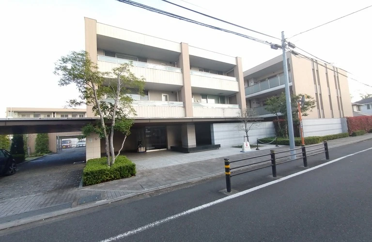 プラネスーペリア御殿山井の頭公園｜不動産査定は株式会社コロンブスへ